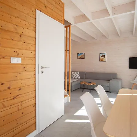 Nad Morzem Babki Z Piasku 롯지 *