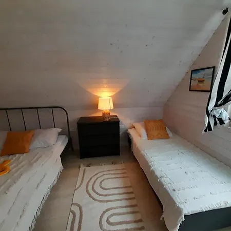 Nad Morzem Babki Z Piasku 롯지